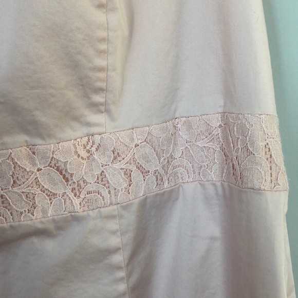 PINK LACE KNEE LENGTH DRESS - Picture 4 of 8